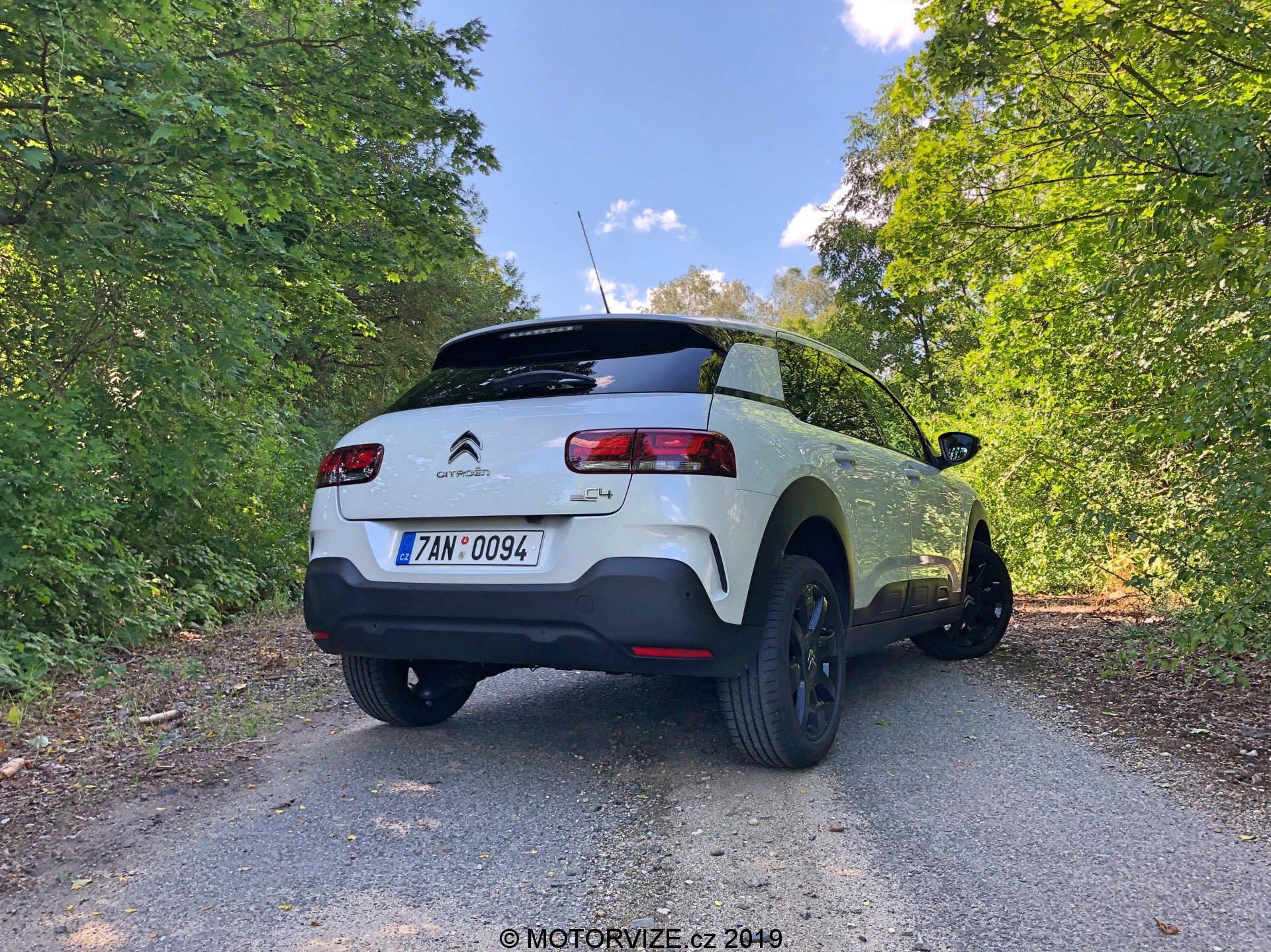 TEST: Citroen C4 Cactus 1.2 PureTech Origins (2019)
