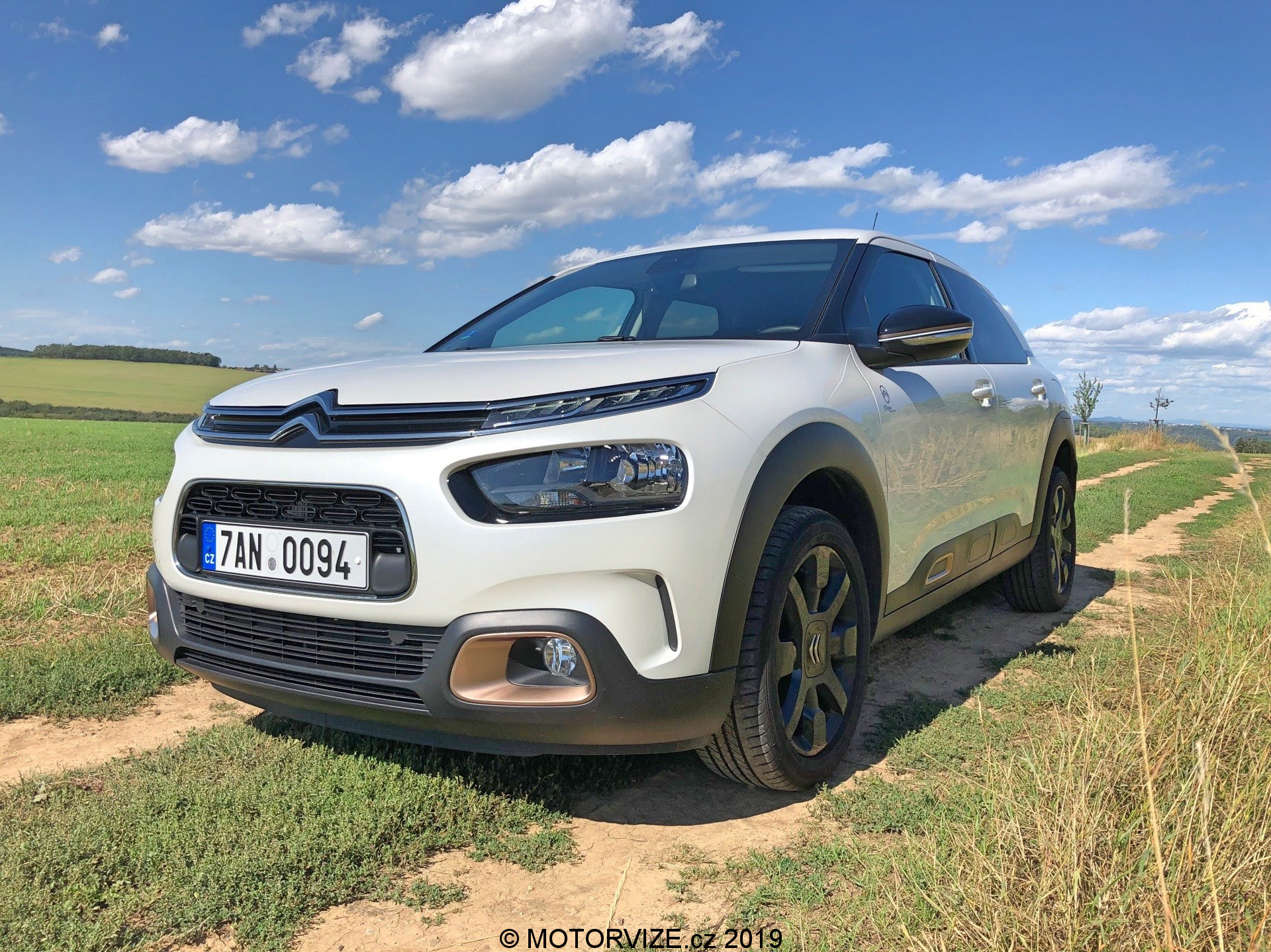 TEST: Citroen C4 Cactus 1.2 PureTech Origins (2019)