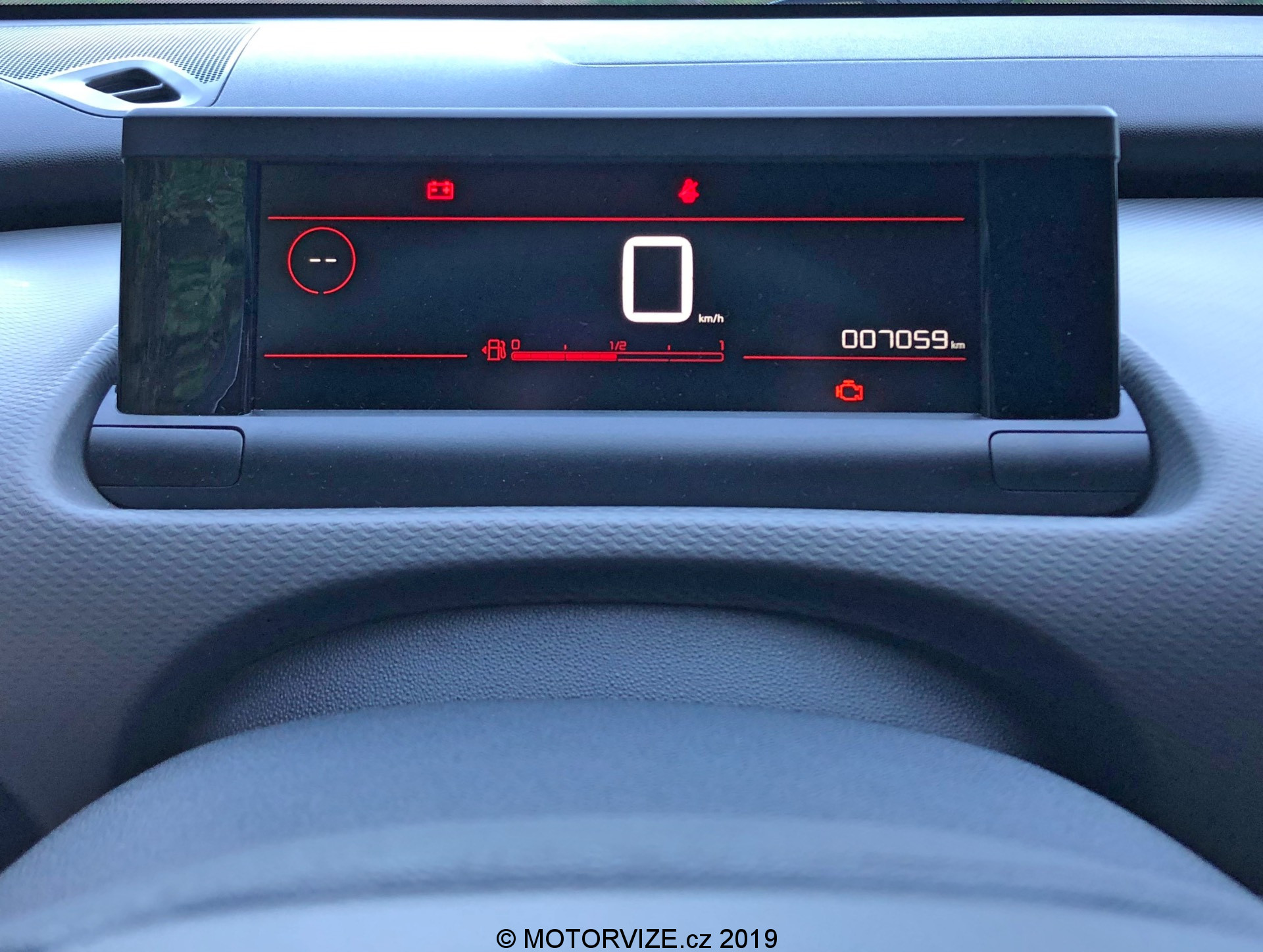 TEST: Citroen C4 Cactus 1.2 PureTech Origins (2019)