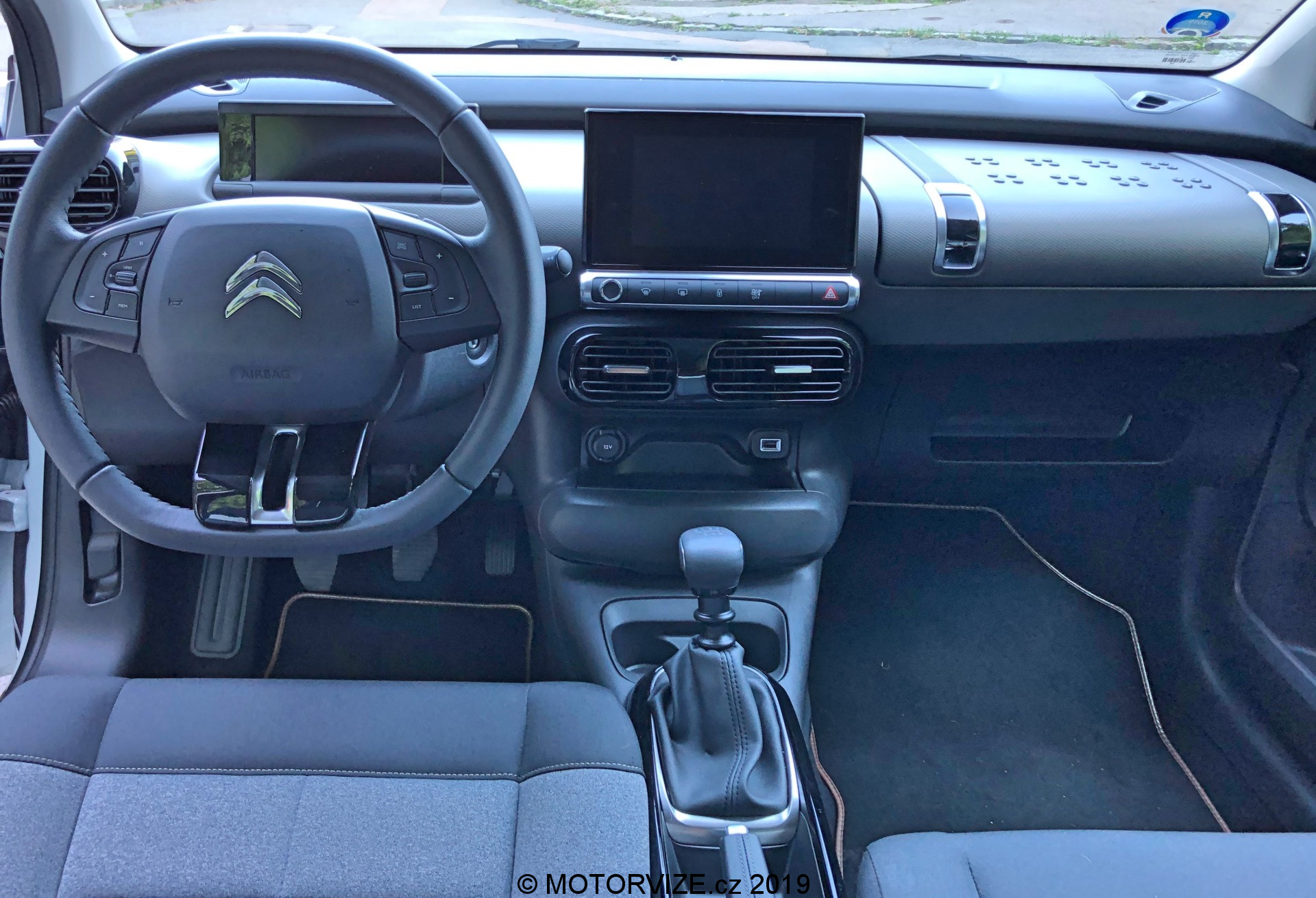 TEST: Citroen C4 Cactus 1.2 PureTech Origins (2019)