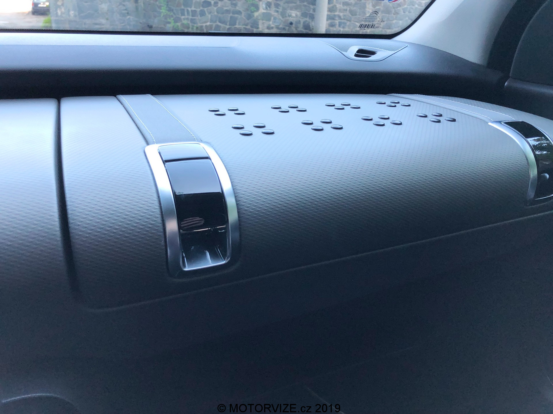 TEST: Citroen C4 Cactus 1.2 PureTech Origins (2019)