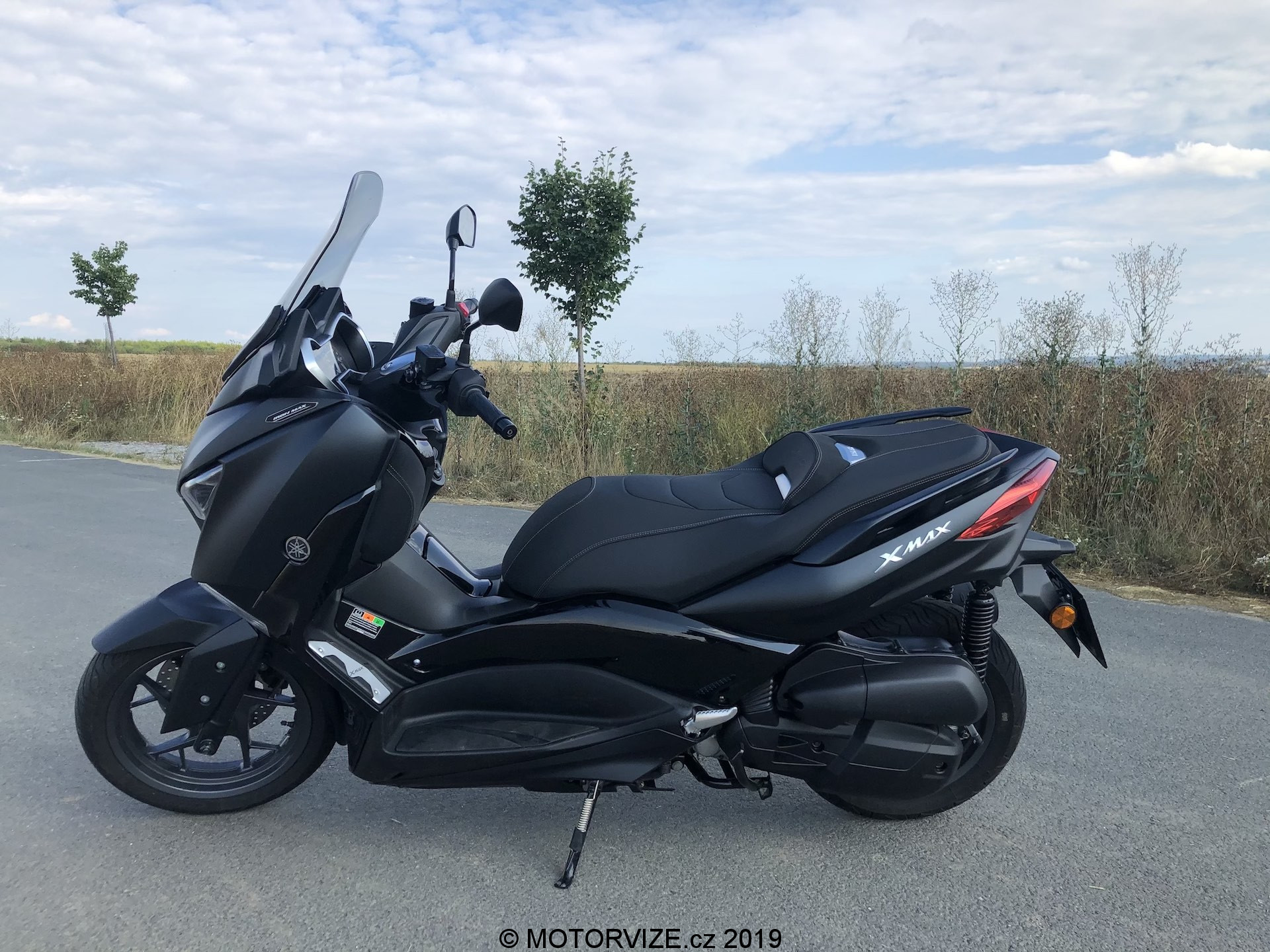 TEST: Yamaha X-MAX 125 IRON (2019)