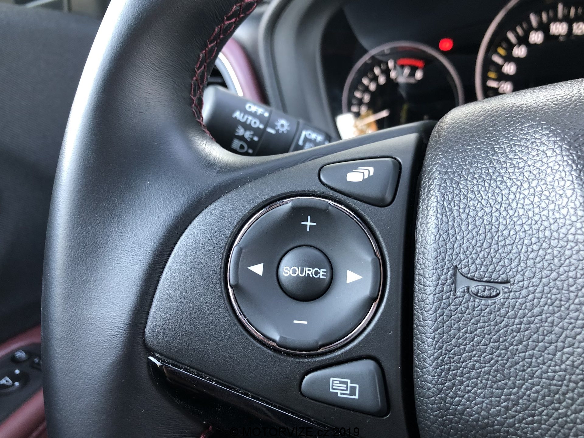 TEST: Honda HR-V 1.5 TURBO SPORT (2019)