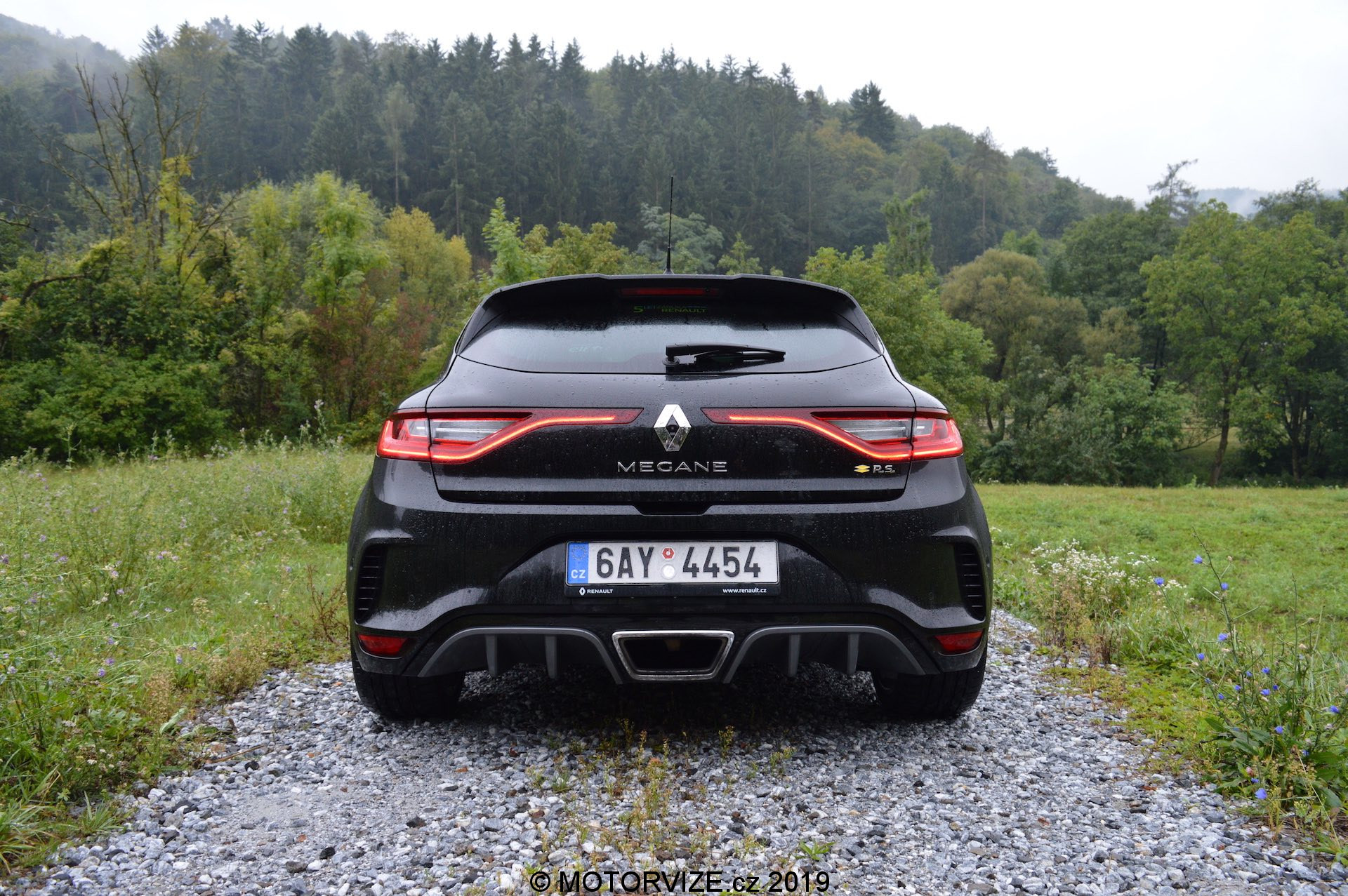 TEST: s Renaultem Megane R.S. TCe 280 na roadtripu do nebes (2019)
