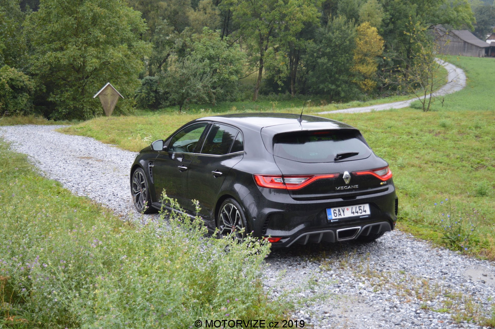 TEST: s Renaultem Megane R.S. TCe 280 na roadtripu do nebes (2019)