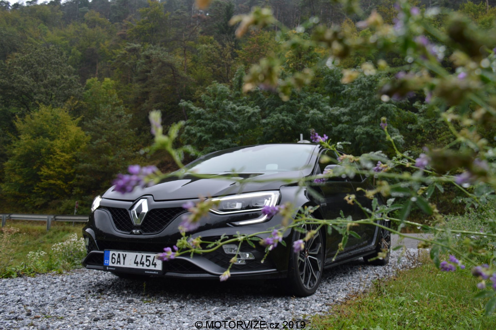 TEST: s Renaultem Megane R.S. TCe 280 na roadtripu do nebes (2019)