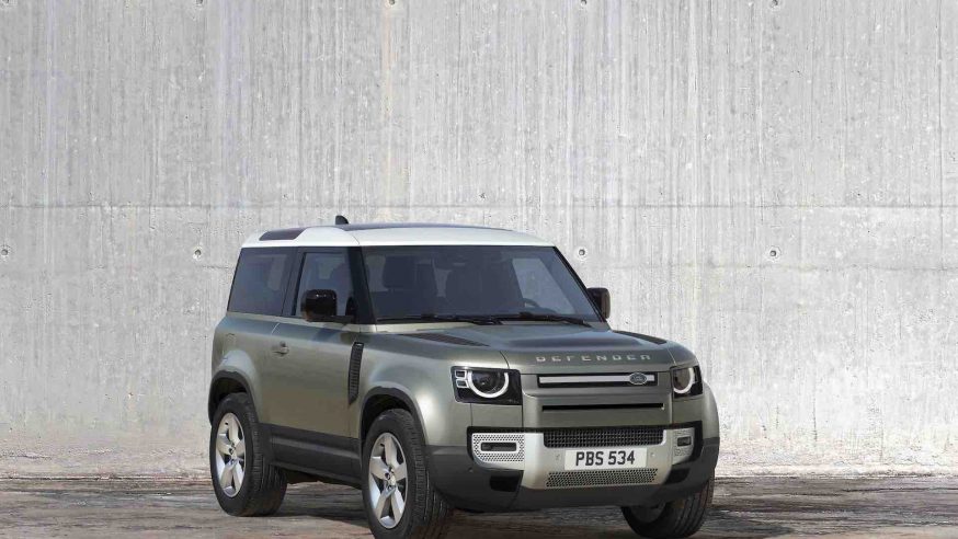 Nový Land Rover Defender poprvé v Čechách: je moderní i ikonický!