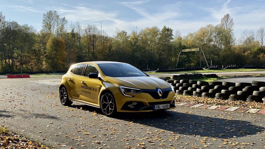 Renault Megane R.S. Trophy: břitva mezi hothatchi