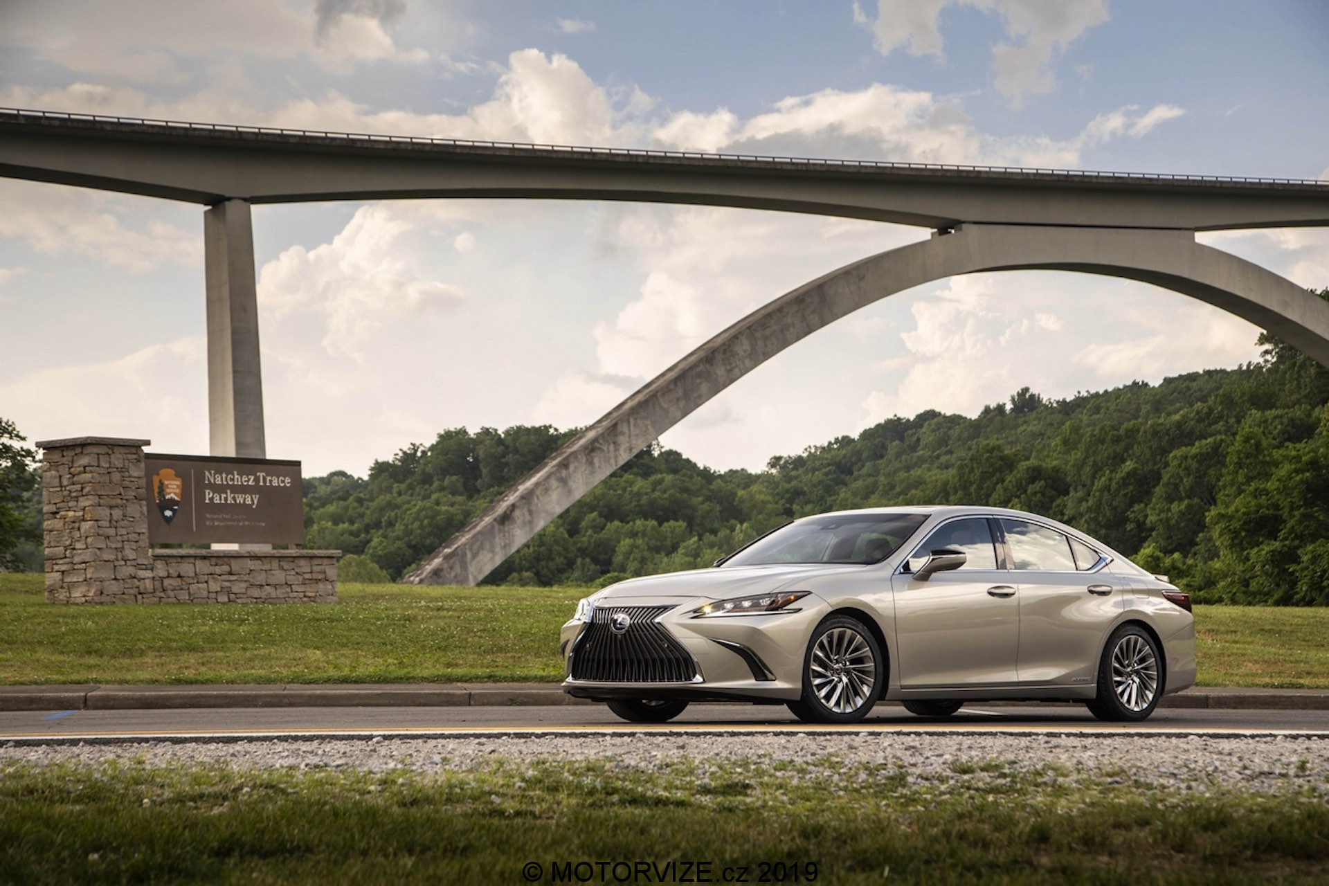 Kandidát #6 MOTORVIZE Fans Award 2019: Lexus ES