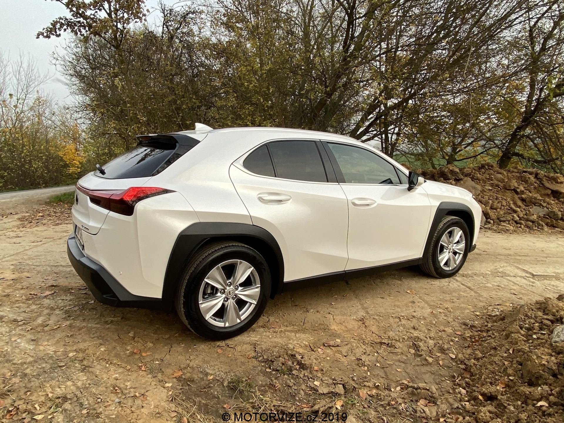 TEST: Lexus UX 200 (2019)