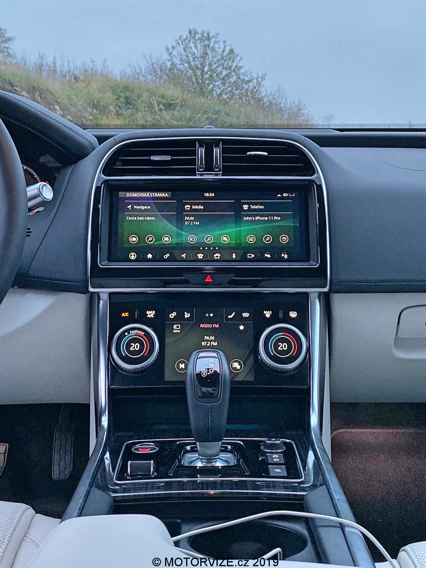 TEST: Jaguar XE 20d AWD (2019)