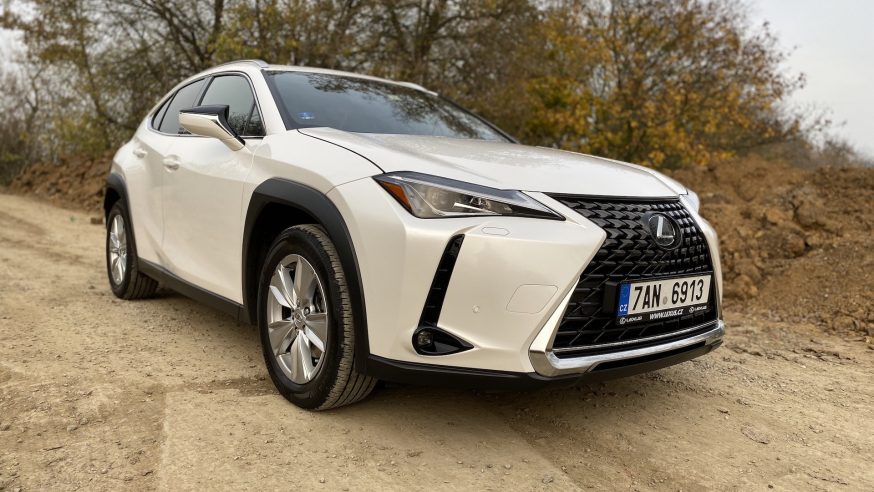 Lexus UX 200: ostrý a přepychový crossover s klidnou duší