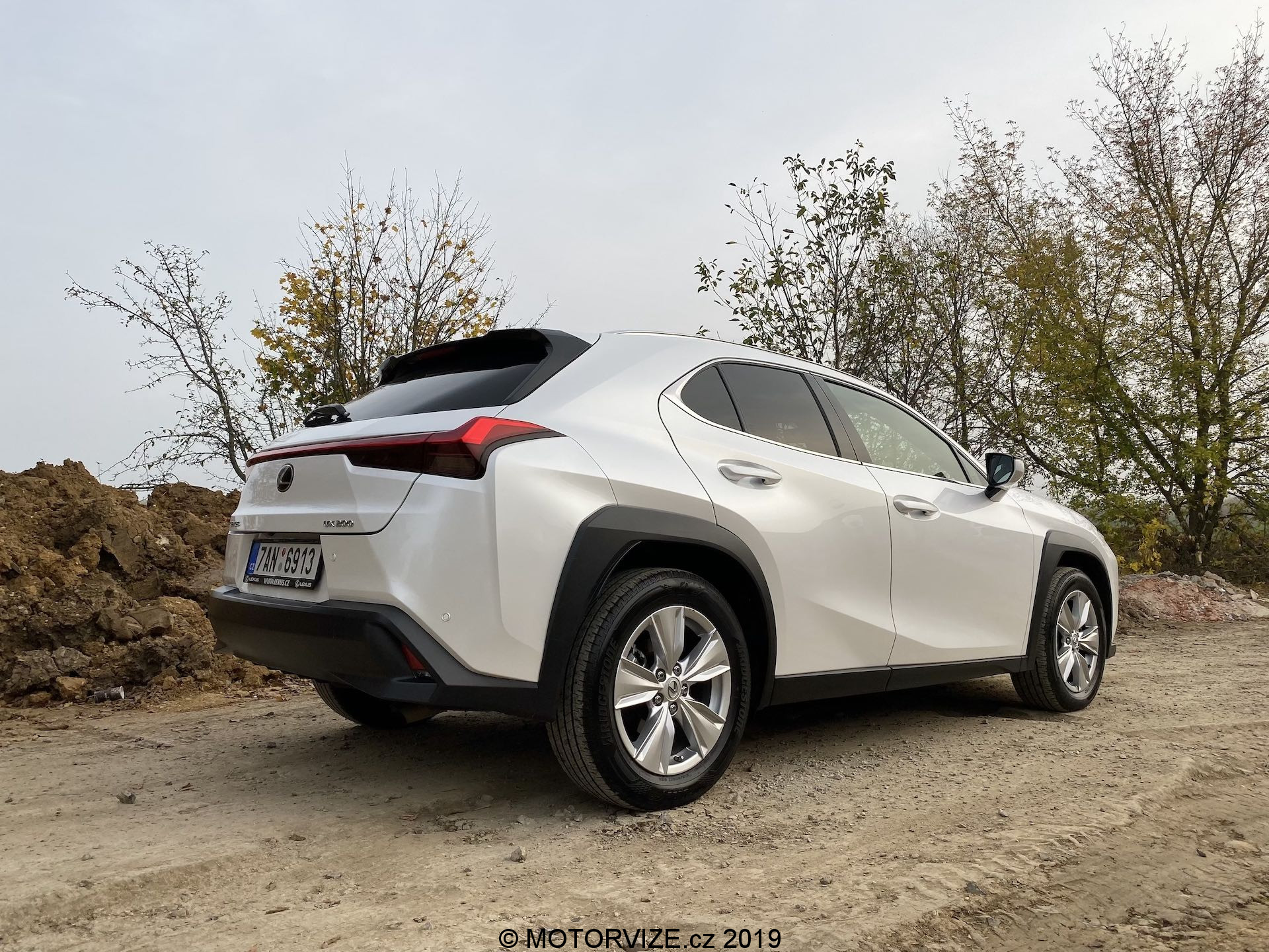 TEST: Lexus UX 200 (2019)
