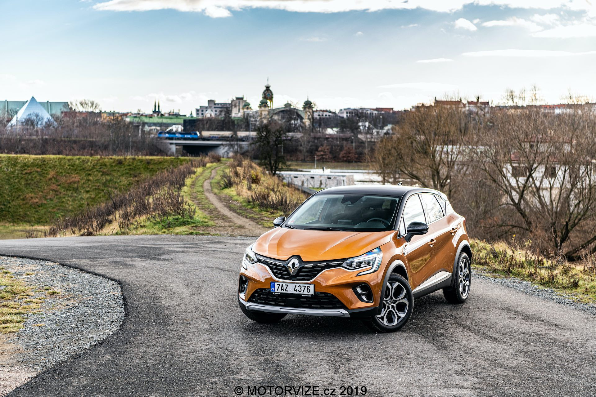 První představení Renault Captur druhé generace (2020)