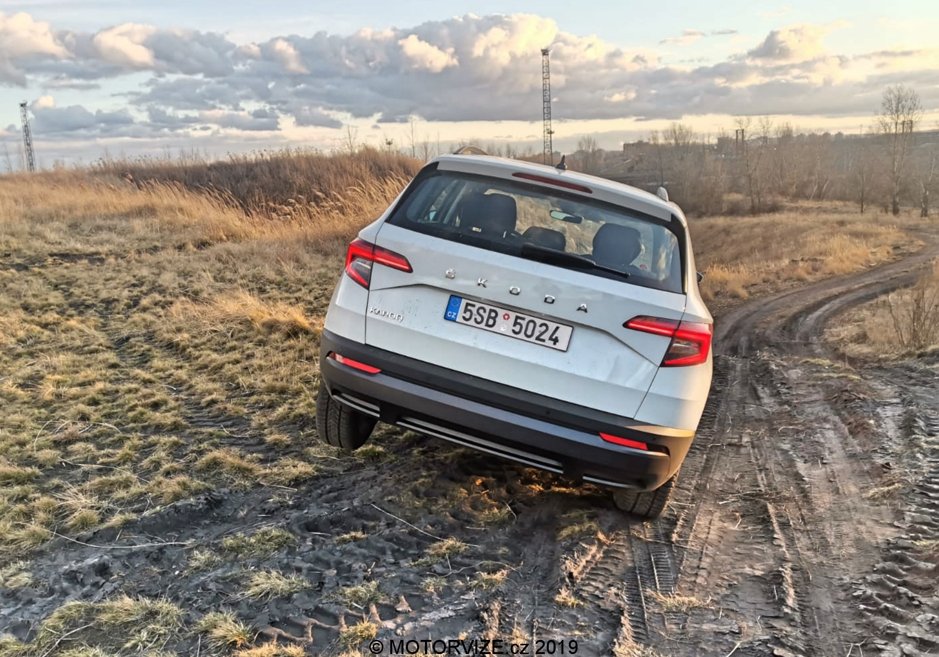 TEST: Škoda Karoq Ambition 1.0 TSI (2020)