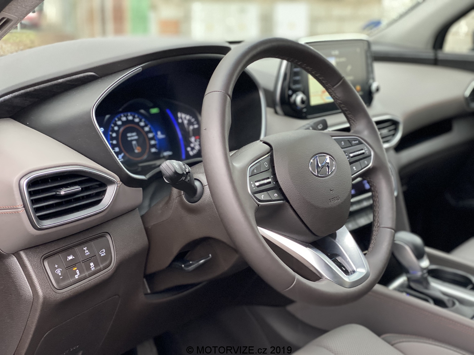 TEST: Hyundai Santa Fe 2.2 CRDi (2020)