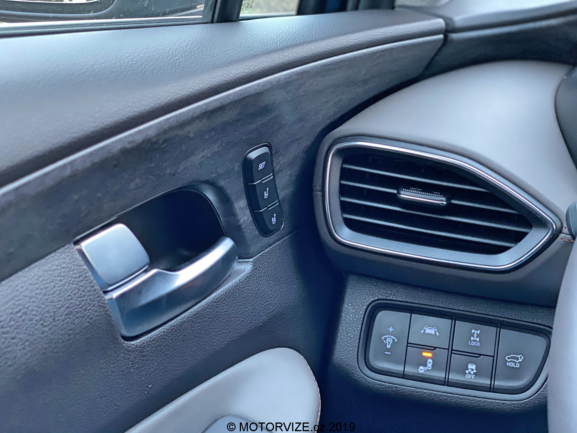 TEST: Hyundai Santa Fe 2.2 CRDi (2020)