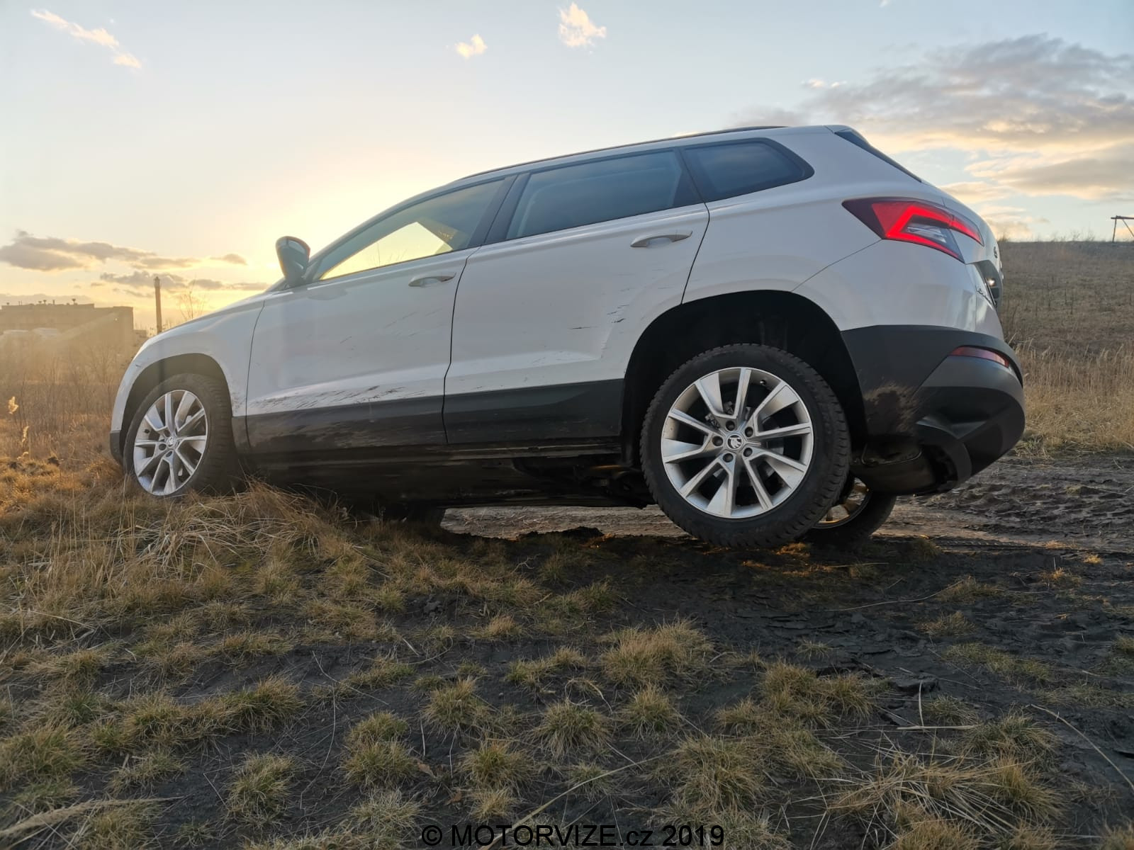 TEST: Škoda Karoq Ambition 1.0 TSI (2020)