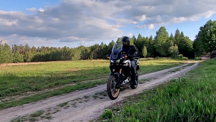 Honda CRF1100L Africa Twin: 1000 kilometrů v Africe