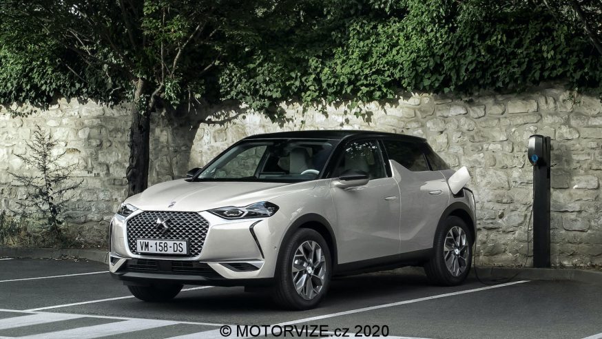 DS 3 Crossback E-TENSE: kandidát na čtenářské auto roku #10