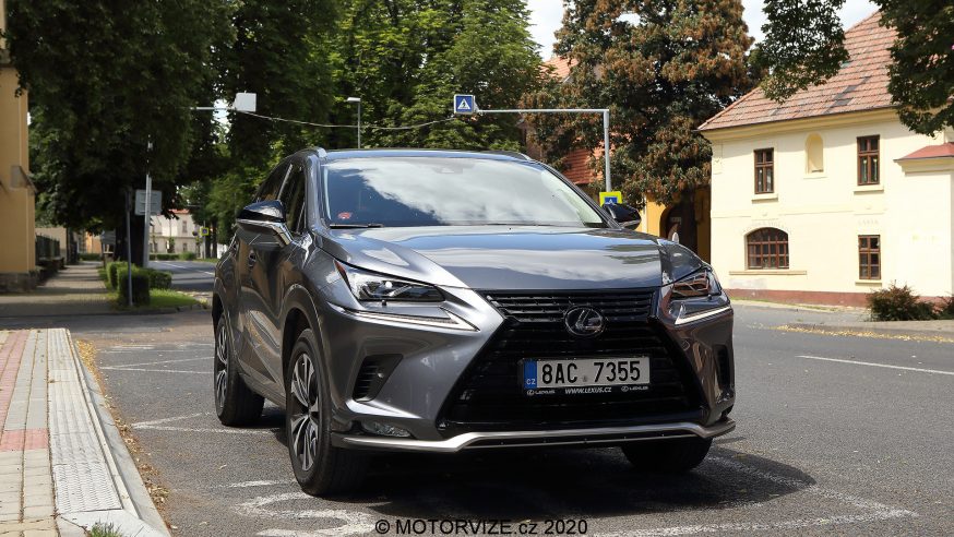 Lexus NX300h: stále nápaditý a „tak trochu jiný“