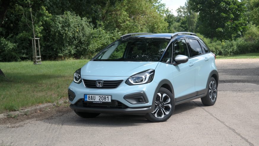 Honda Jazz Crosstar e:HEV: co nejvíce pozitiv na co nejmenší ploše