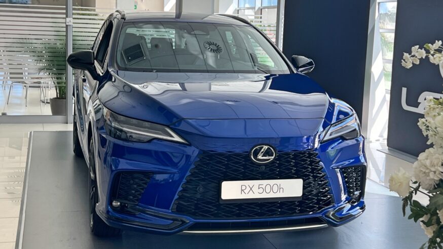 Pátá generace Lexus RX je v ČR – revoluce pod kapotou i tradiční hodnoty značky