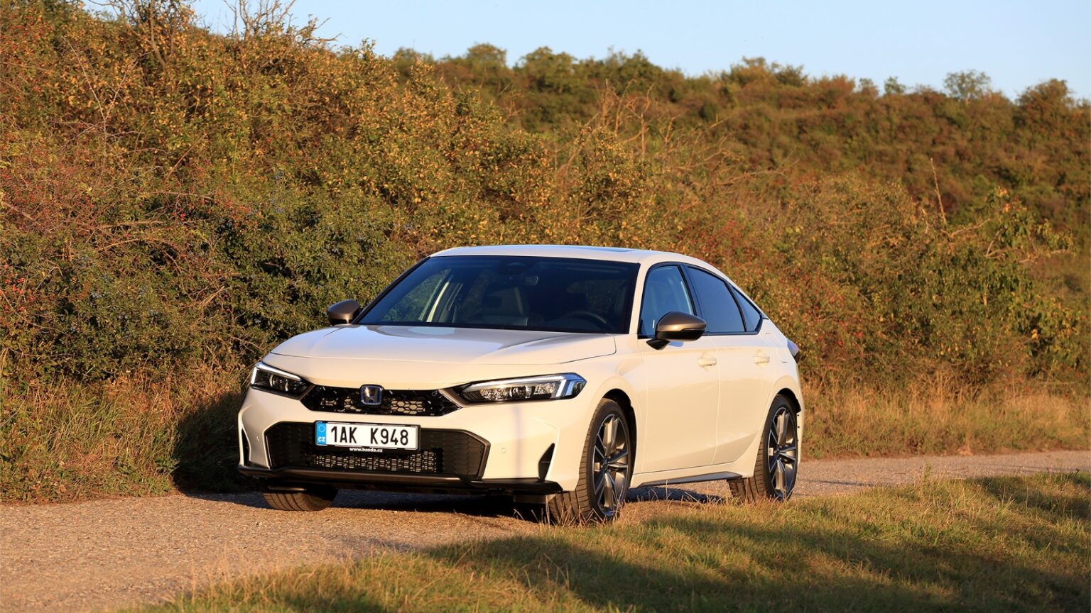 Test Hondy Civic 2025: úsporný, ale dražší | MOTORVIZE.cz