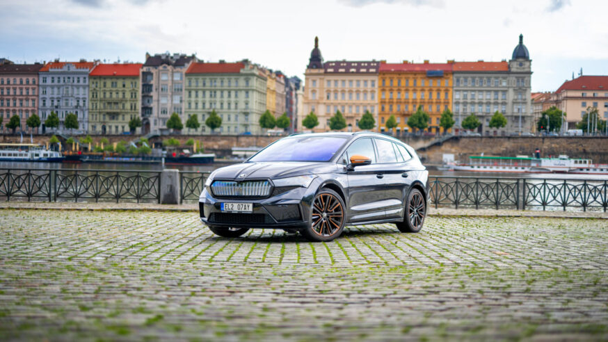 Češi znovu kupují auta. Tohle jsou vítězové a poražení roku 2025 – které značky jsme si nově zamilovali a které naopak upadají?