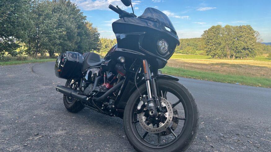 Harley, který vás pozadí na zadek: výlet za divočákem, část druhá – tenhle Low Rider ST je jiná liga