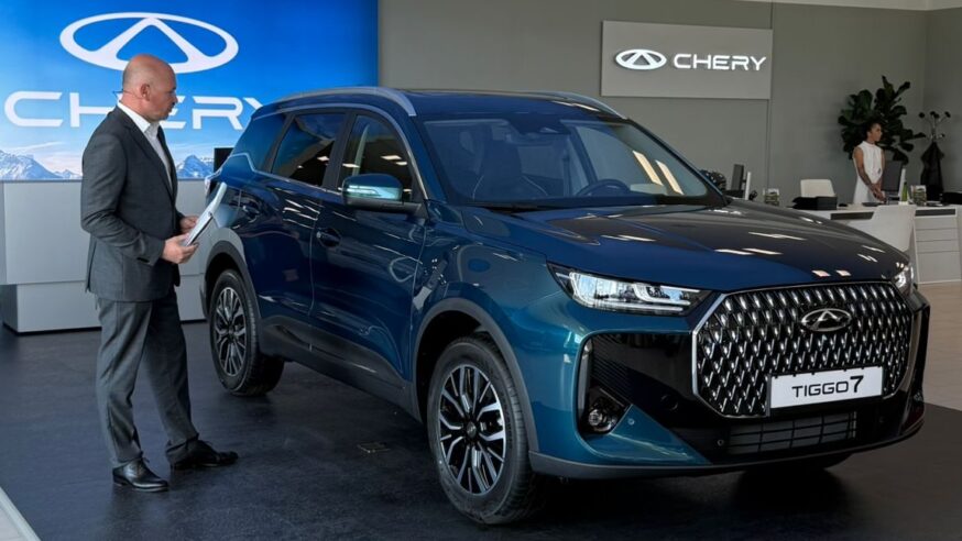 Nejen levné. Nové čínské SUV ukazuje, že konkurence může mít problém i po technické stránce – 224 koní v Chery Tiggo 7