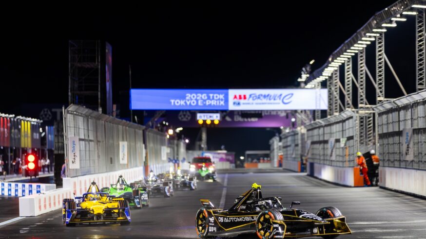 Tokyo E-Prix 2025 zamíchala kartami. Dvě dramatické bitvy poprvé pod umělým osvětlením posunuly boj o titul až do Londýna