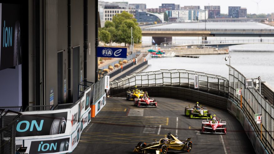 Mistr světa zastíněn? Barnard přepsal historii a připravil DS pohádkové rozloučení – kompletní reportáž z London E-Prix 2026
