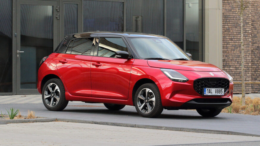 Test Suzuki Swift 4×4 AllGrip: malý vůz s velkým příběhem. Konkurenci má co říct i bez turba a elektřiny