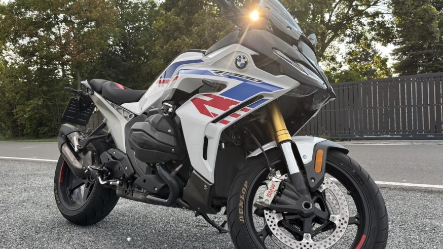 Test BMW R 1300 RS 2026: když nechcete volit mezi sportem a cestou