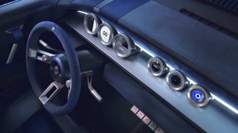 Dacia vytáhla na Pařížském autosalonu trumf za půl milionu. Renault mezitím oživil legendy, které jsme už nečekali